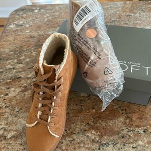 New Size 7 Suede, Fur Lined Boots